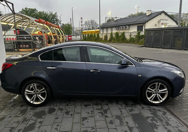 Opel Insignia cena 27500 przebieg: 220000, rok produkcji 2009 z Skawina małe 121